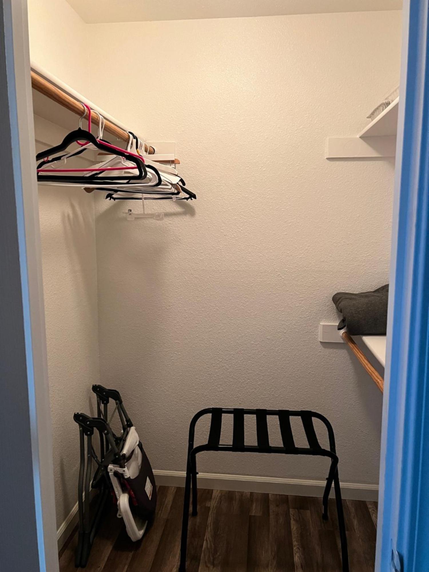 Peaceful 2Bed,1Bath Condo With Free Parking All Yours To Enjoy Fresno Extérieur photo