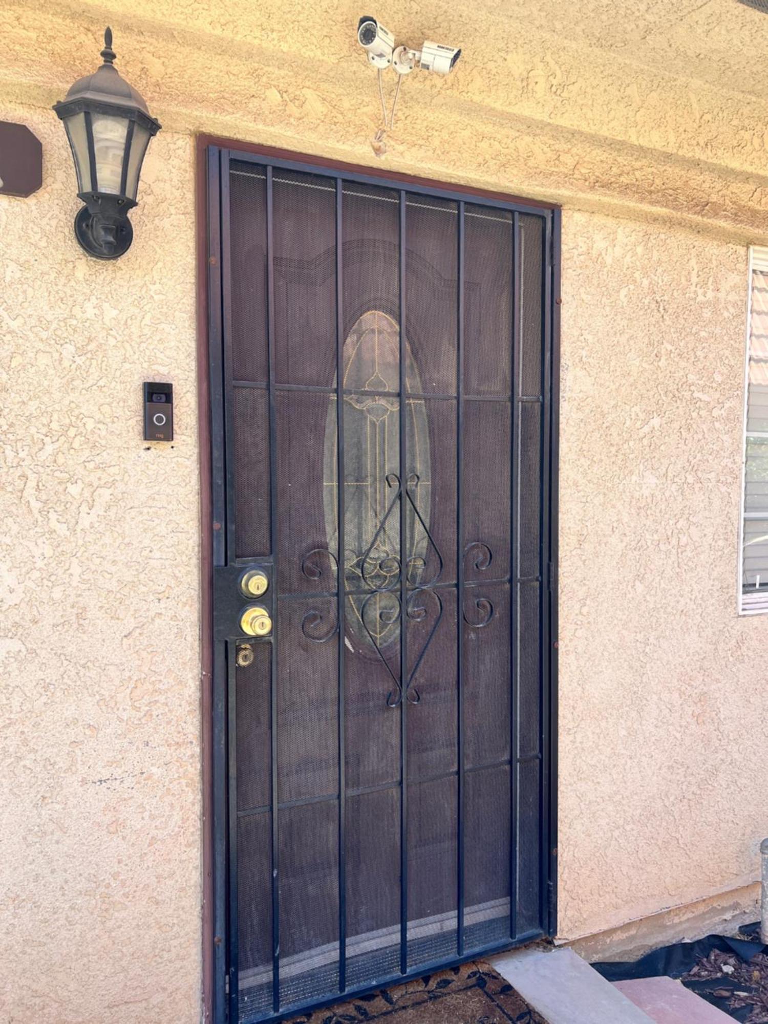 Peaceful 2Bed,1Bath Condo With Free Parking All Yours To Enjoy Fresno Extérieur photo